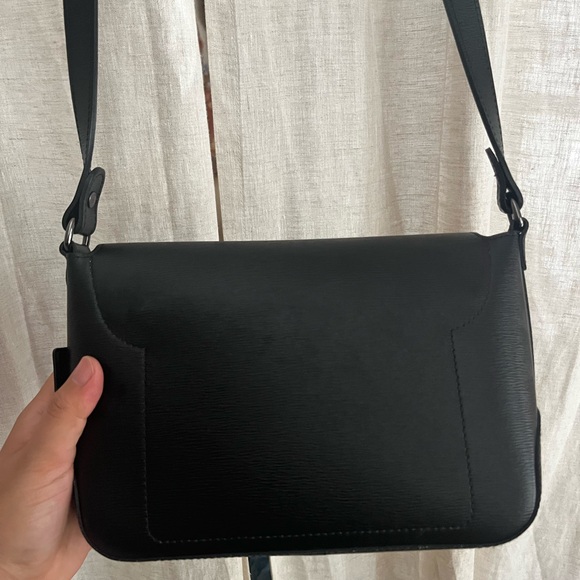 Longchamp Roseau Classic Pebbled Black Leather Crossbody - Picture 6 of 11